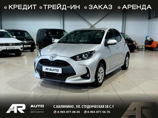 2020 Toyota Yaris IV, серый, 1299000 рублей, вид 1