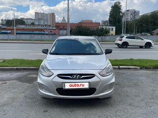 2012 Hyundai Solaris I, серебристый, 620000 рублей, вид 1