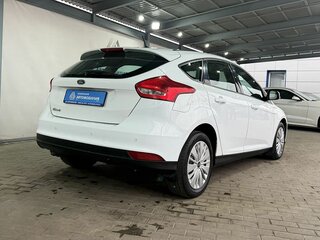 2016 Ford Focus III Рестайлинг, белый, 919000 рублей, вид 5