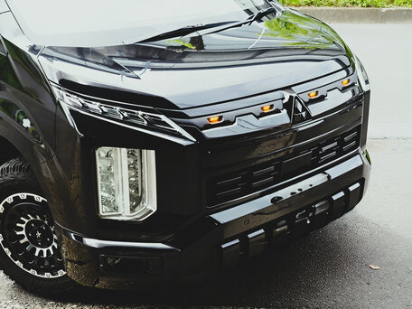 2023 Mitsubishi Delica D:5 I Рестайлинг, чёрный, 2620333 рублей, вид 4