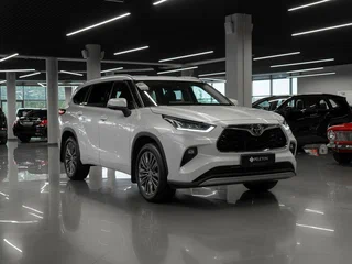 2025 Toyota Highlander IV (XU70), белый, 5200000 рублей, вид 2