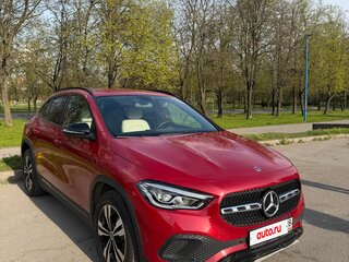 2021 Mercedes-Benz GLA 200 II (H247), красный, 3700000 рублей, вид 2