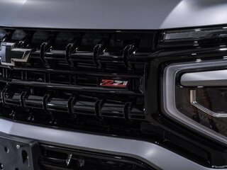 2026 Chevrolet Suburban XII Рестайлинг, серый, 14870000 рублей, вид 3