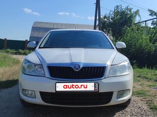 2012 Skoda Octavia II (A5) Рестайлинг, белый, 650000 рублей, вид 3