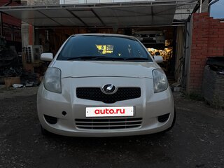 2005 Toyota Vitz II (XP90), бежевый, 450000 рублей, вид 1