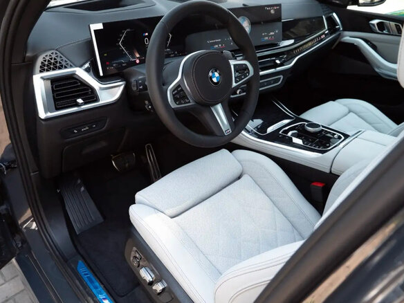 2026 BMW X5 40d IV (G05/G18) Рестайлинг, серый - вид 11