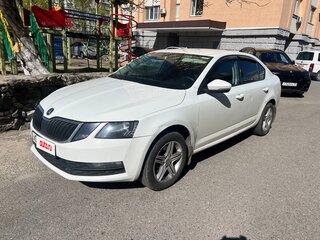 2018 Skoda Octavia III (A7) Рестайлинг, белый, 950000 рублей, вид 3