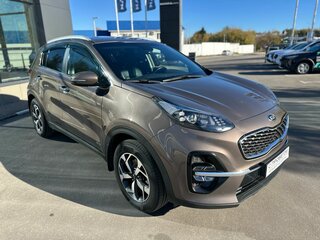 2019 Kia Sportage IV Рестайлинг, коричневый, 1999000 рублей, вид 3