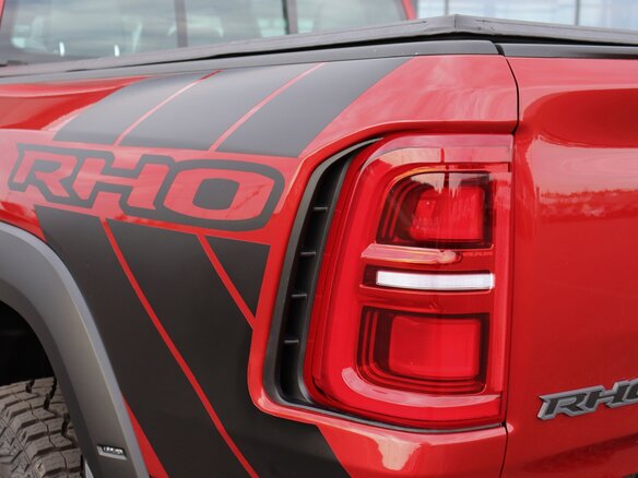 2026 Ram 1500 RHO V Рестайлинг, красный, 13490000 рублей - вид 18