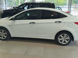 2016 Hyundai Solaris I Рестайлинг, белый, 705000 рублей, вид 5
