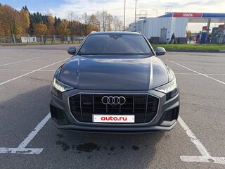 2020 Audi Q8 45 TDI I (4M), серый, 5250000 рублей, вид 3