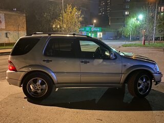 2001 Mercedes-Benz M-Класс AMG 55 AMG I (W163), серый, 830000 рублей, вид 3