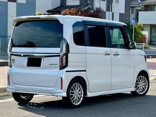 2023 Honda N-BOX II Рестайлинг, белый, 938000 рублей, вид 4