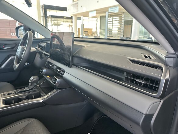 2026 Toyota RAV4 VI (XA60), чёрный, 4020000 рублей - вид 12