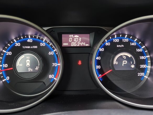 2013 Hyundai ix35 I Рестайлинг, коричневый - вид 9
