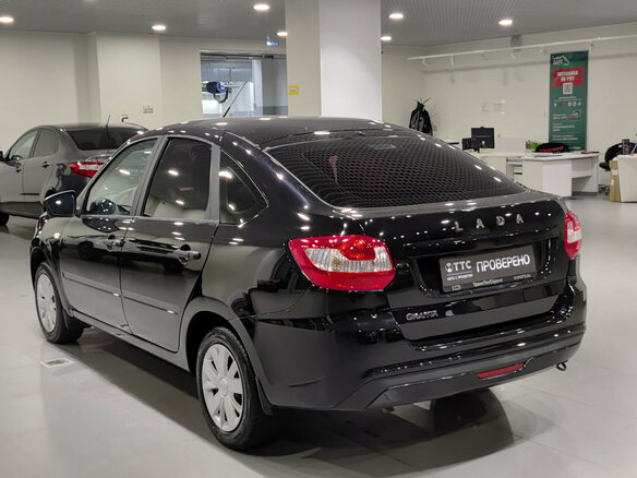 2021 Lada (ВАЗ) Granta I Рестайлинг, чёрный, 697000 рублей - вид 6