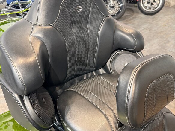 2017 Harley-Davidson CVO Limited, зелёный, 2299000 рублей - вид 16