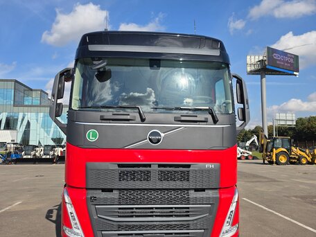 2026 Volvo FH, красный, 18300000 рублей, вид 3