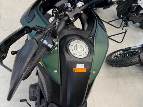 2026 Benelli TRK 702 X, зелёный, 739000 рублей, вид 5