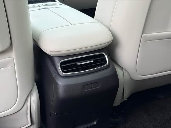 2026 Changan Qiyuan Q07 21.5 kWh, чёрный, 2750030 рублей - вид 18