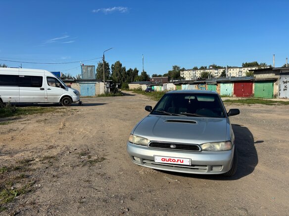 1996 Subaru Legacy II, серый