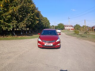 2015 Hyundai Solaris I Рестайлинг, красный, 899000 рублей, вид 5
