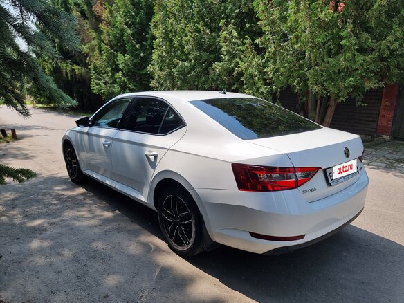 2017 Skoda Superb III, белый - вид 5