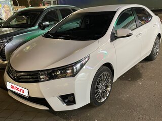 2013 Toyota Corolla XI (E160, E170, E180), белый, 1250000 рублей, вид 1