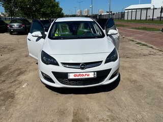 2013 Opel Astra J Рестайлинг, белый, 850000 рублей, вид 1