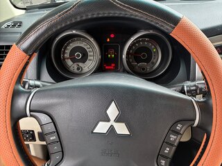 2017 Mitsubishi Pajero IV Рестайлинг 2, коричневый, 3300000 рублей, вид 5