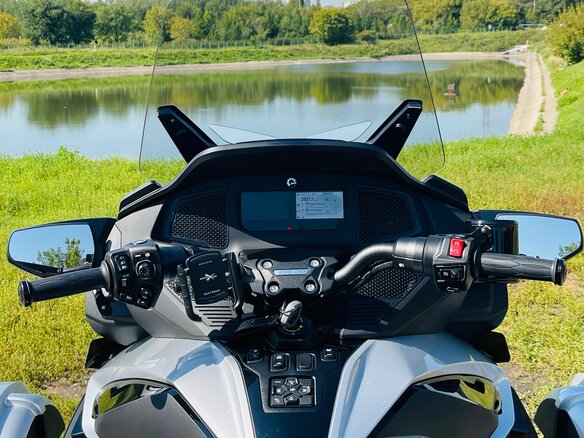 2023 BRP Can-Am Spyder, серый, 3020000 рублей - вид 28
