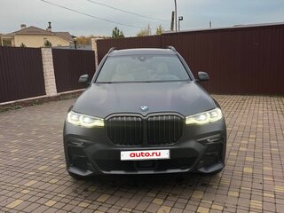2021 BMW X7 40d I (G07), серый, 7300000 рублей, вид 3