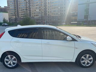 2012 Hyundai Solaris I, белый, 735000 рублей, вид 4