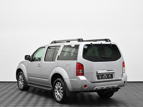 2011 Nissan Pathfinder III Рестайлинг, серебристый, 1115000 рублей, вид 2