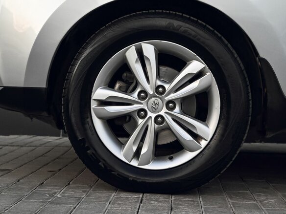 2010 Hyundai ix35 I, серебристый, 1137000 рублей - вид 20