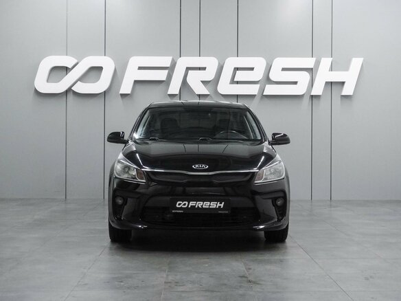 2017 Kia Rio IV, чёрный - вид 2