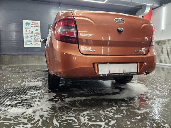 2014 Lada (ВАЗ) Granta I, оранжевый, 350000 рублей - вид 5