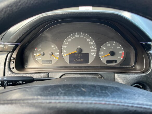 2000 Mercedes-Benz E-Класс 240 II (W210, S210) Рестайлинг, чёрный, 600000 рублей - вид 11