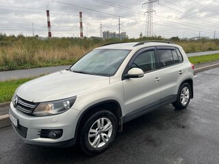 2014 Volkswagen Tiguan I Рестайлинг, серебристый, 1100000 рублей, вид 3