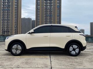 2026 Geely EX2, бежевый, 1780000 рублей, вид 3