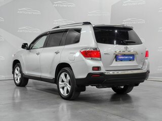 2011 Toyota Highlander II (XU40) Рестайлинг, серебристый, 1975000 рублей, вид 3