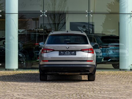 2020 Skoda Kodiaq I, серый, 2355000 рублей, вид 5