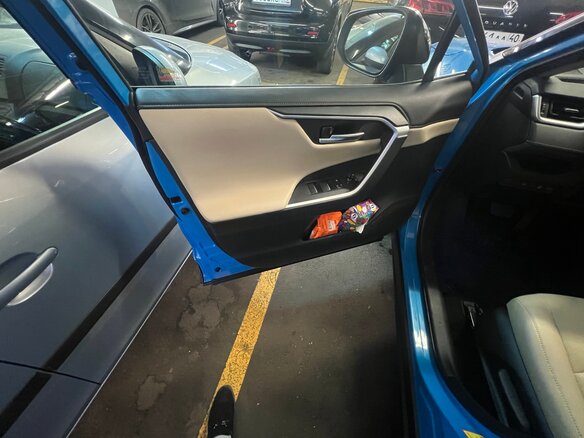 2019 Toyota RAV4 V (XA50), синий, 3450000 рублей - вид 10
