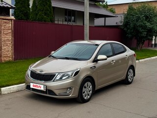 2012 Kia Rio 5-speed III, бежевый, 590000 рублей, вид 1