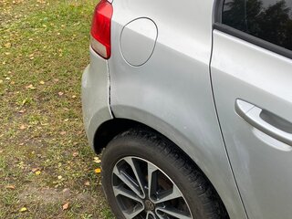 2010 Volkswagen Golf VI, серебристый, 420000 рублей, вид 4