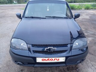 2013 Chevrolet Niva I Рестайлинг, чёрный, 500000 рублей, вид 1
