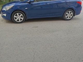 2016 Hyundai Solaris I Рестайлинг, синий, 890000 рублей, вид 3