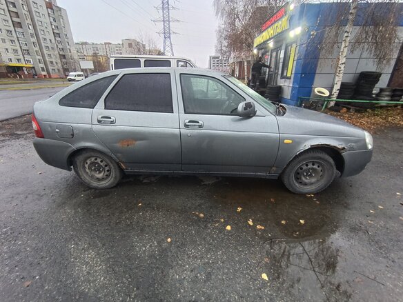 2010 Lada (ВАЗ) Priora I, серый, 170000 рублей - вид 3