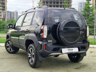 2026 Lada (ВАЗ) Niva Travel I Рестайлинг, зелёный, 1603000 рублей, вид 3