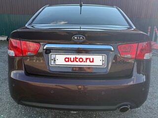2011 Kia Cerato II, пурпурный, 910000 рублей, вид 3